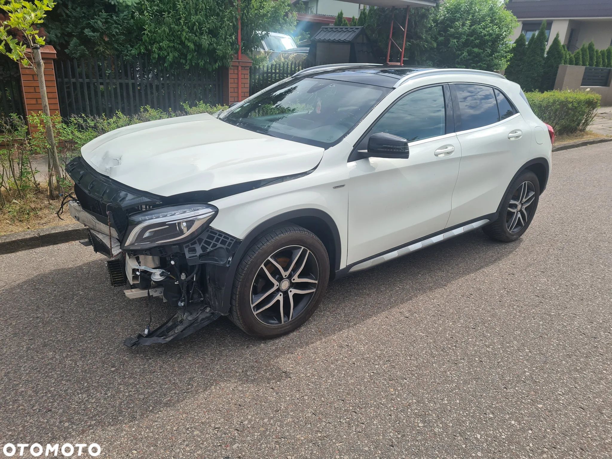 Mercedes-Benz GLA 200 d 7G-DCT Activity Edition - 1
