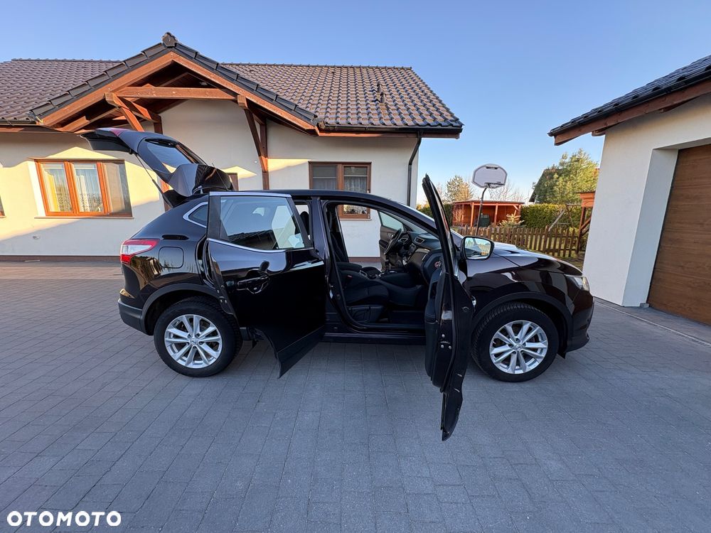 Nissan Qashqai 1.2 DIG-T N-Vision - 16