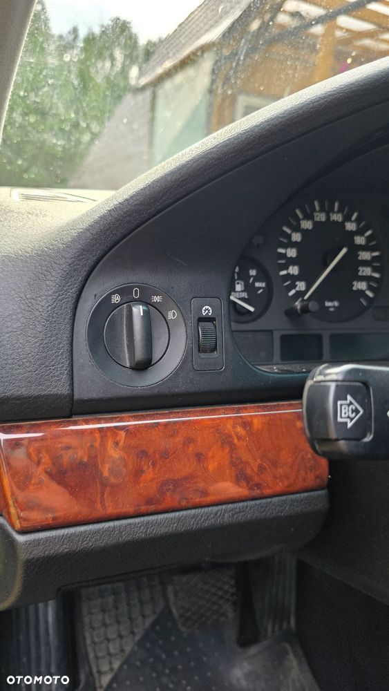 BMW Seria 5 - 16