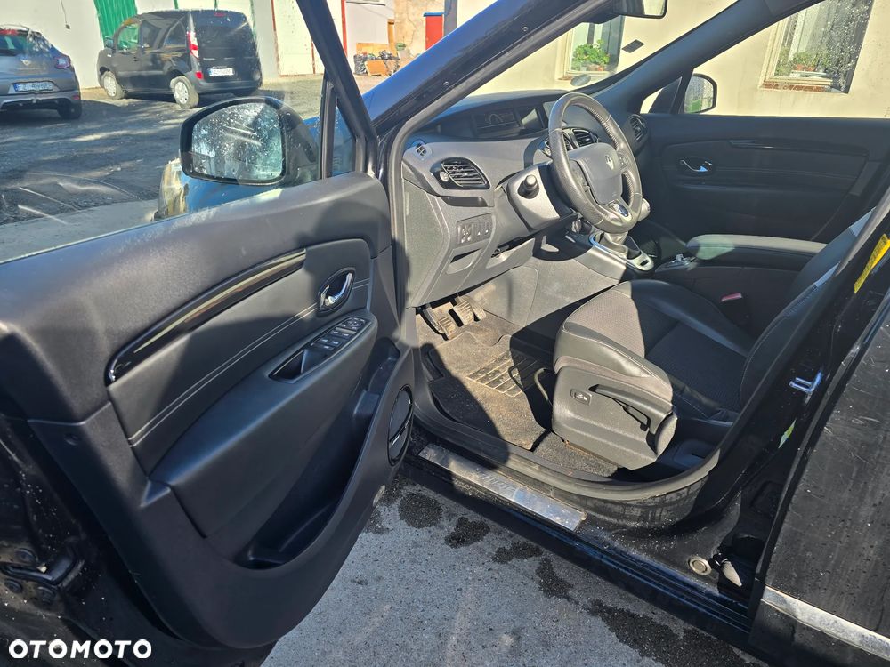Renault Grand Scenic - 9