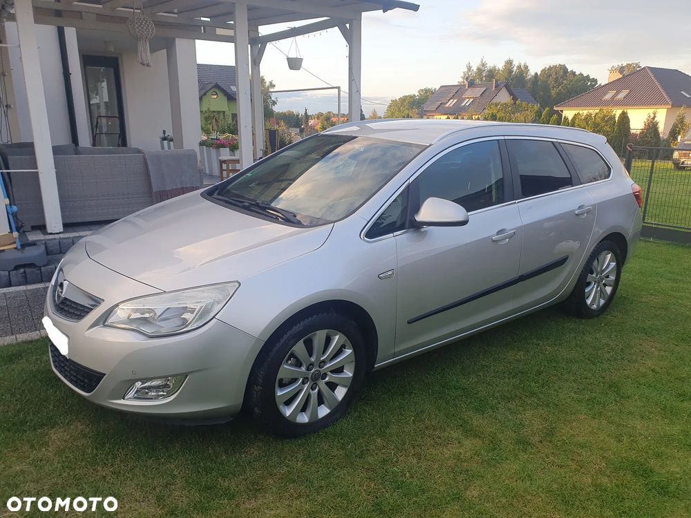 Opel Astra IV 1.6 T Cosmo - 12