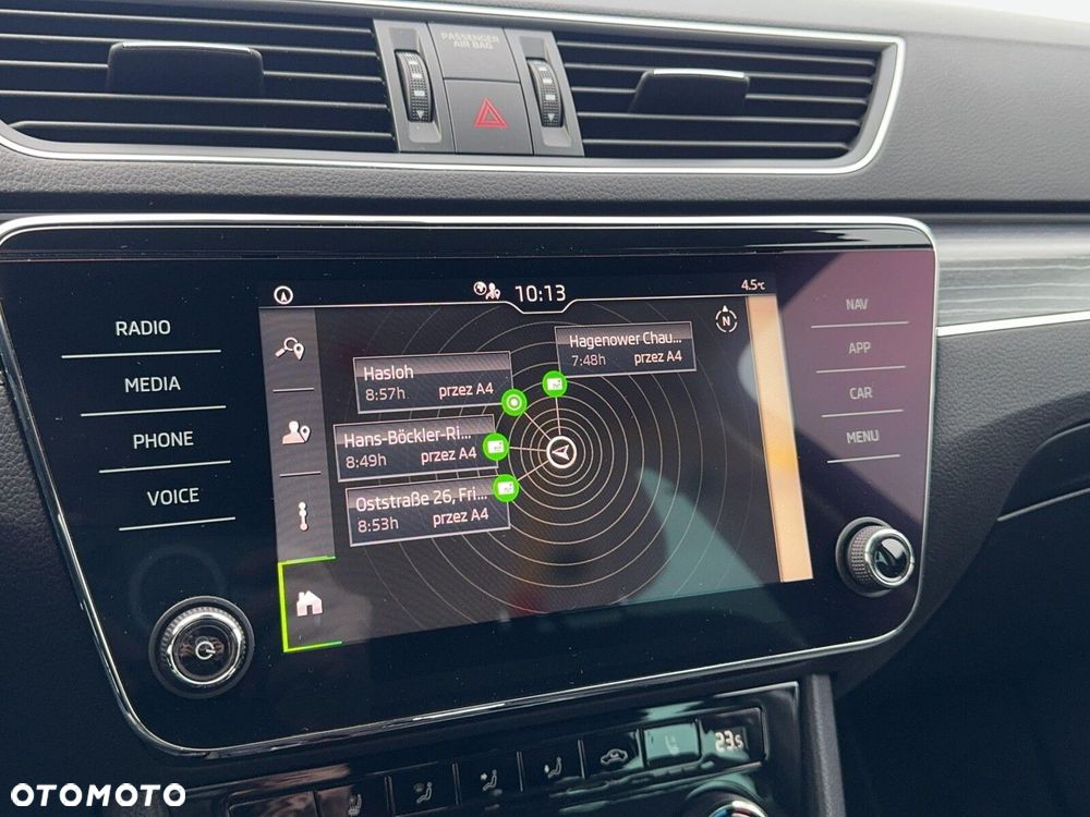 Skoda Superb 2.0 TDI SCR Style DSG - 24