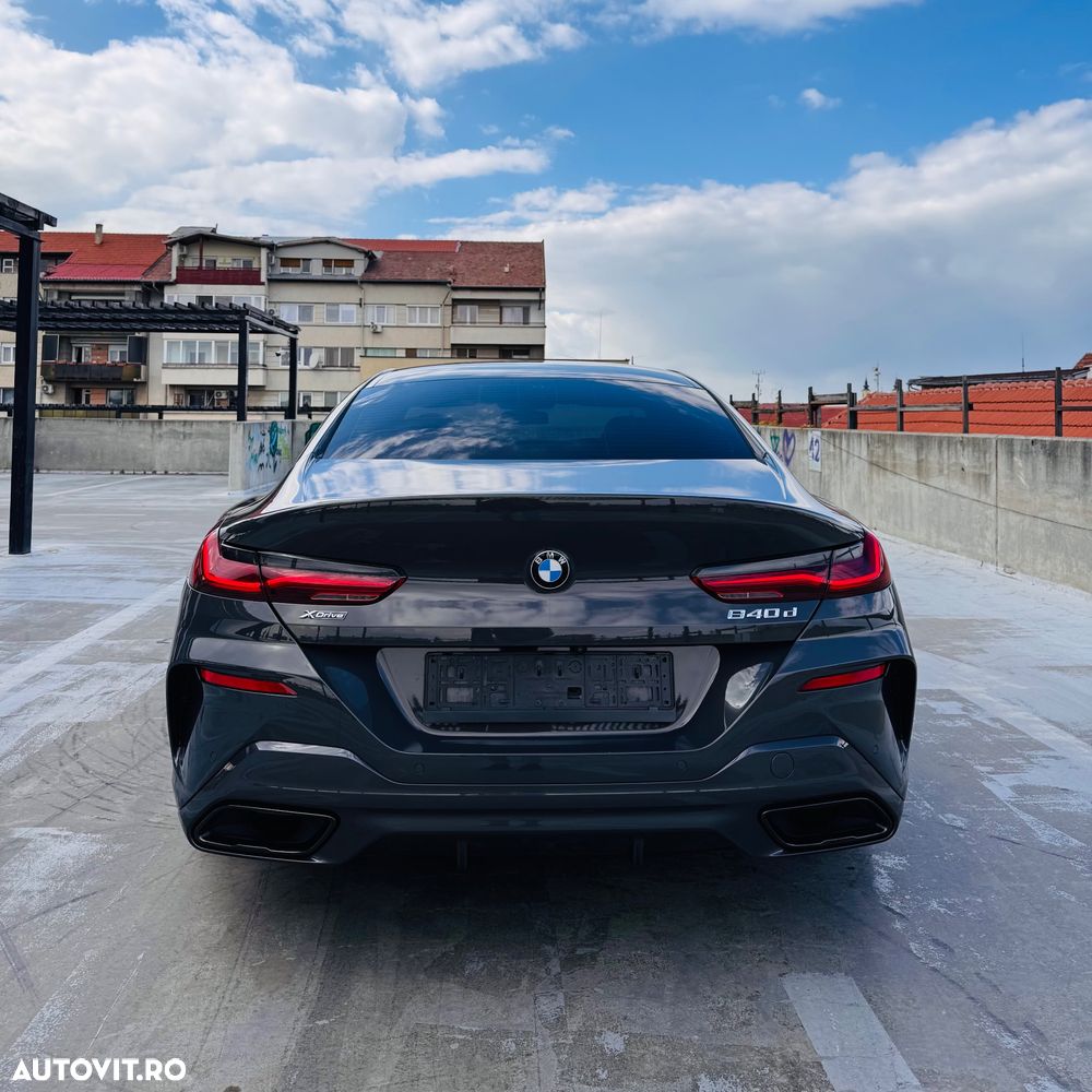 BMW Seria 8 - 12