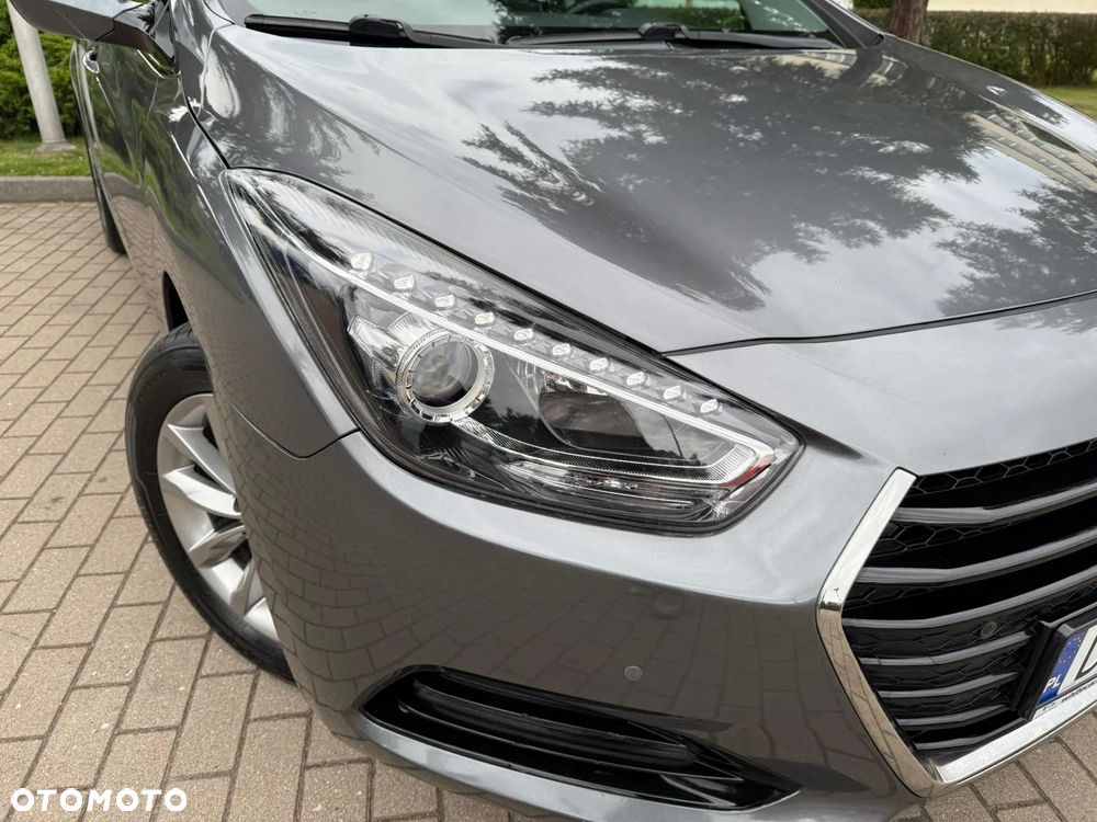 Hyundai i40 1.6 GDI Comfort + - 16