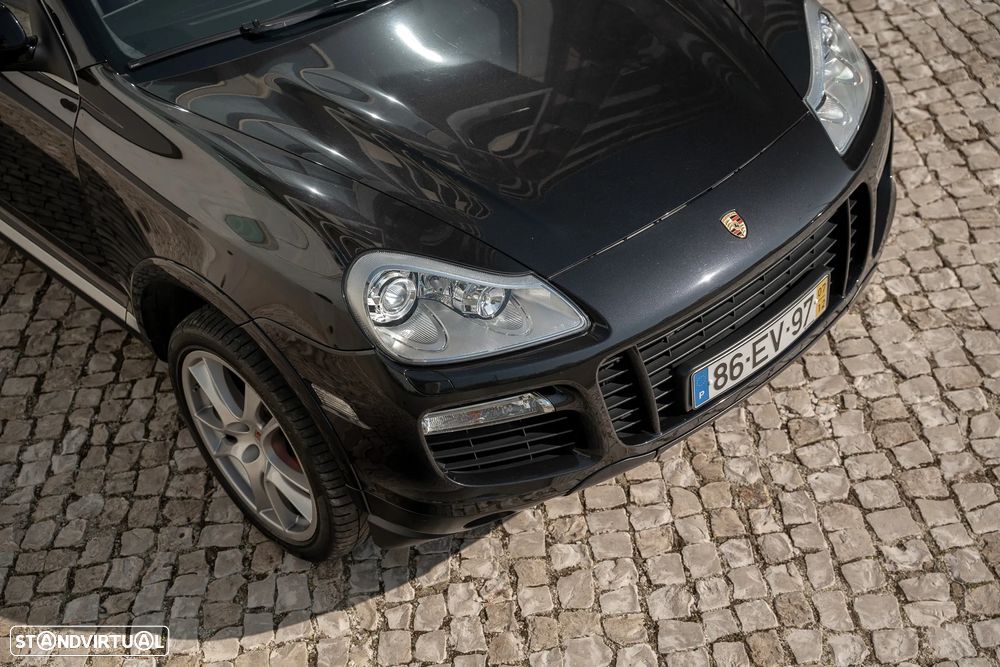 Porsche Cayenne Turbo - 7