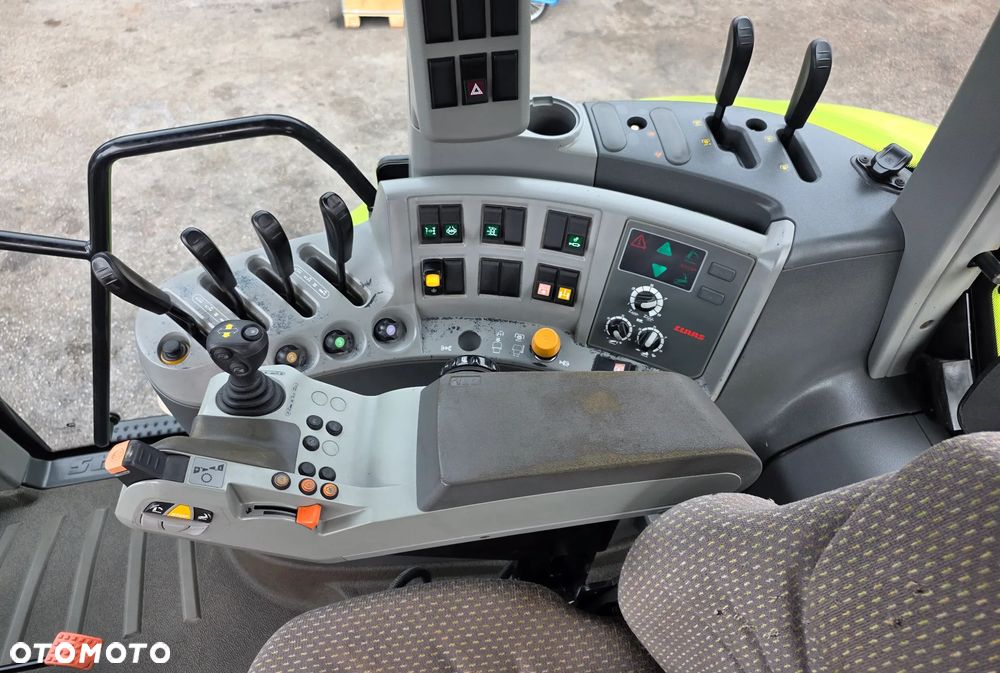 Claas Arion 630 Cis - 13