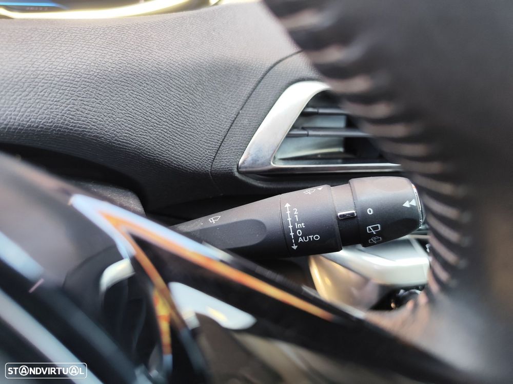 Peugeot 3008 1.5 BlueHDi Allure - 20
