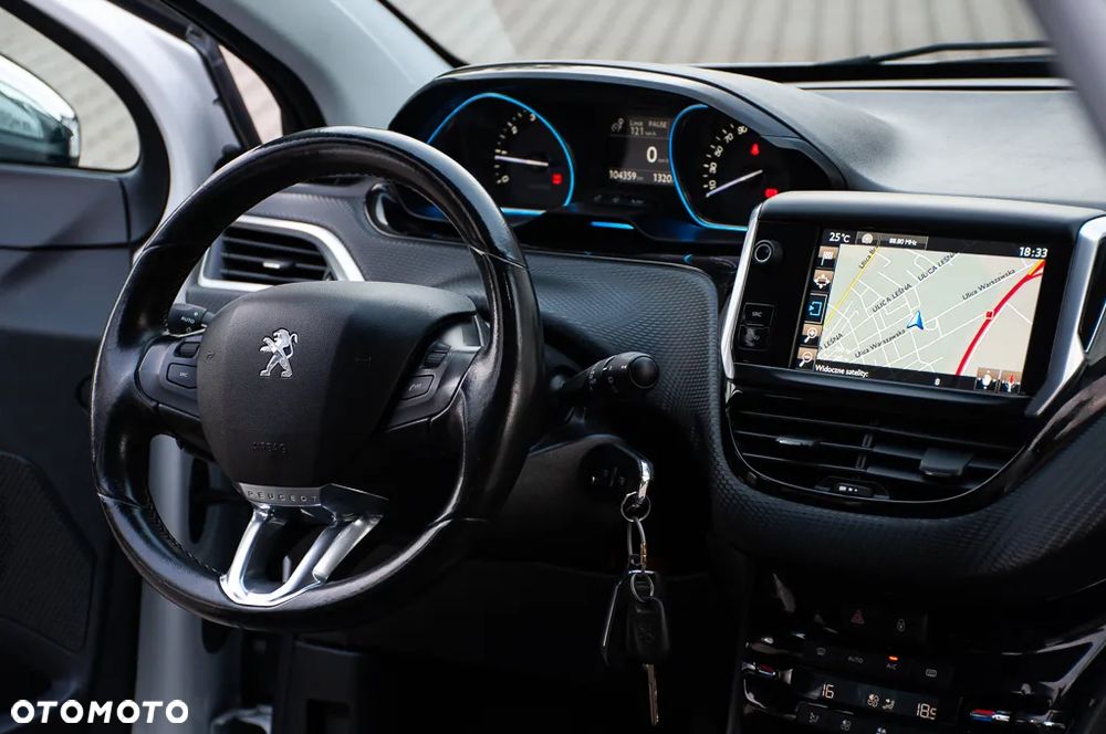 Peugeot 2008 120 VTI Allure - 21