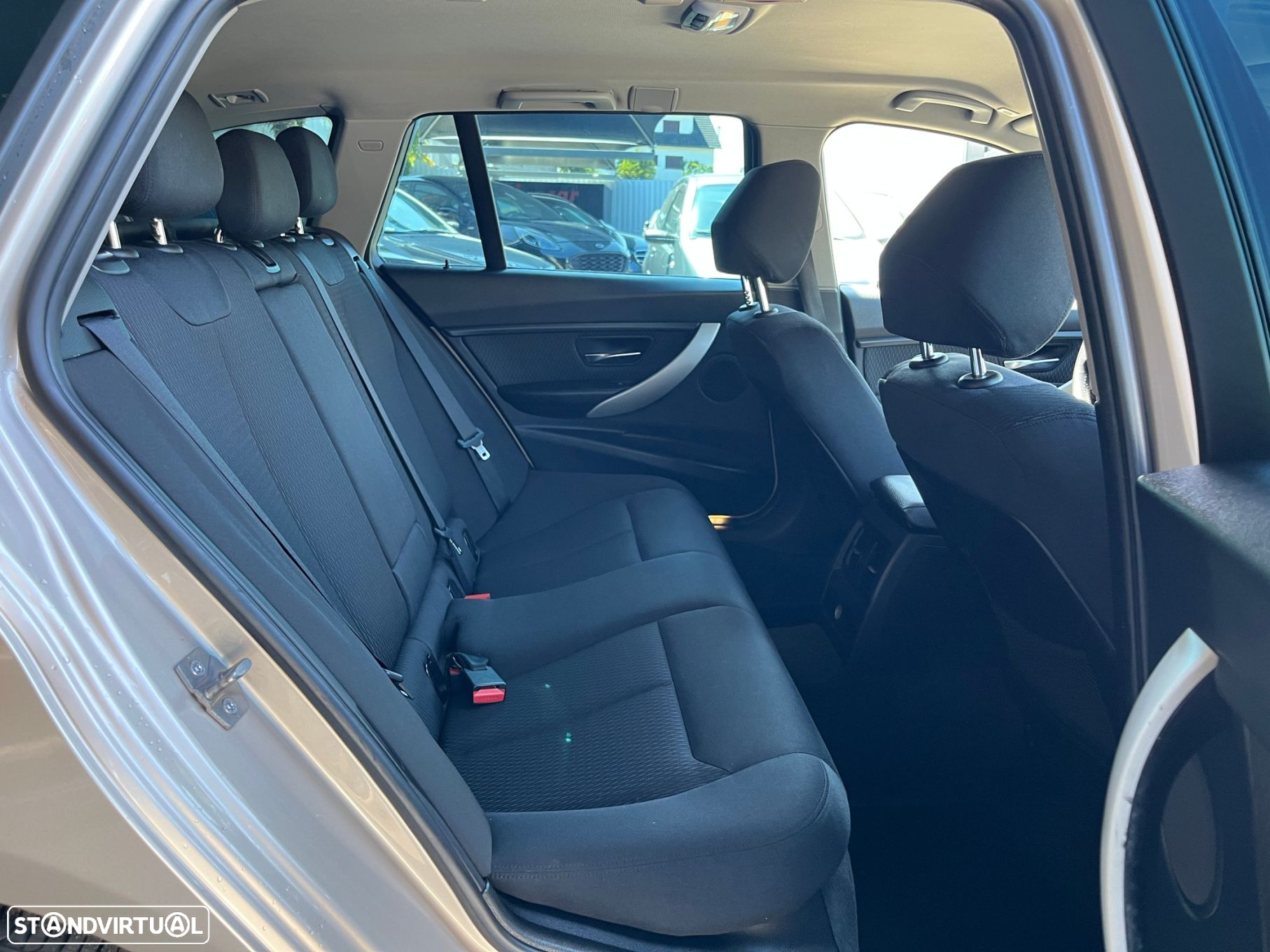 BMW 320 d Touring Auto - 21