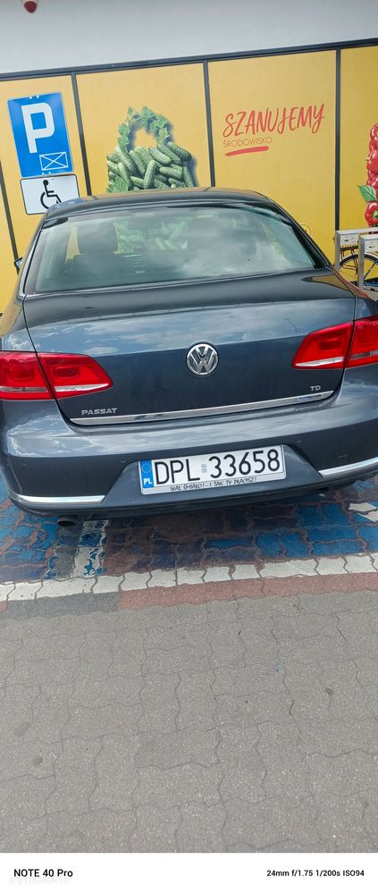 Volkswagen Passat 1.6 TDI DPF BlueMot Comfortline - 8
