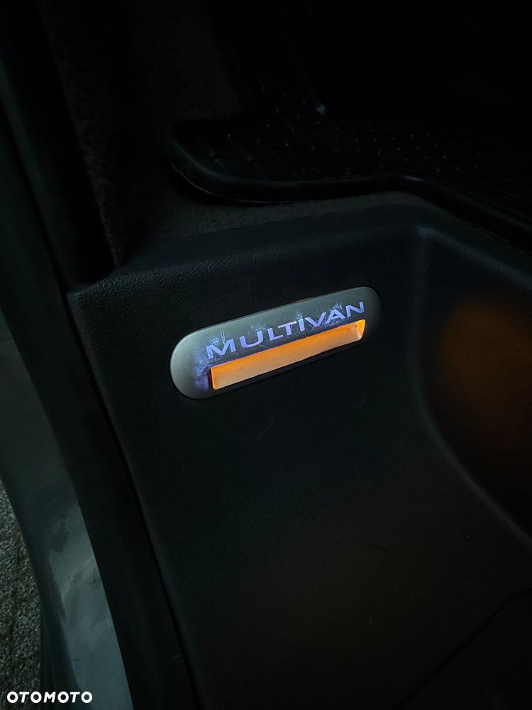 Volkswagen Multivan - 9