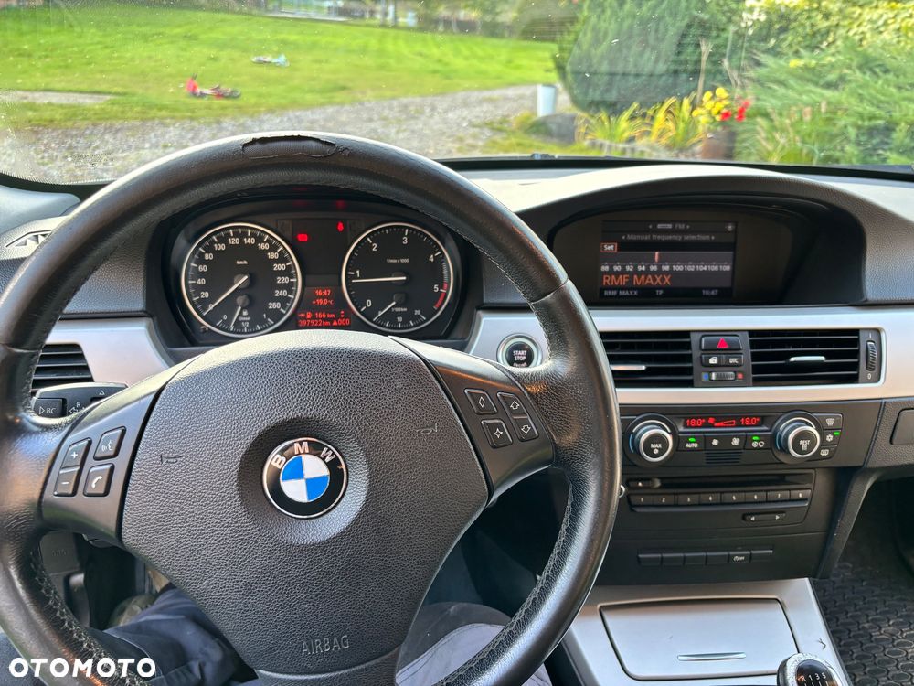 BMW Seria 3 318d - 9