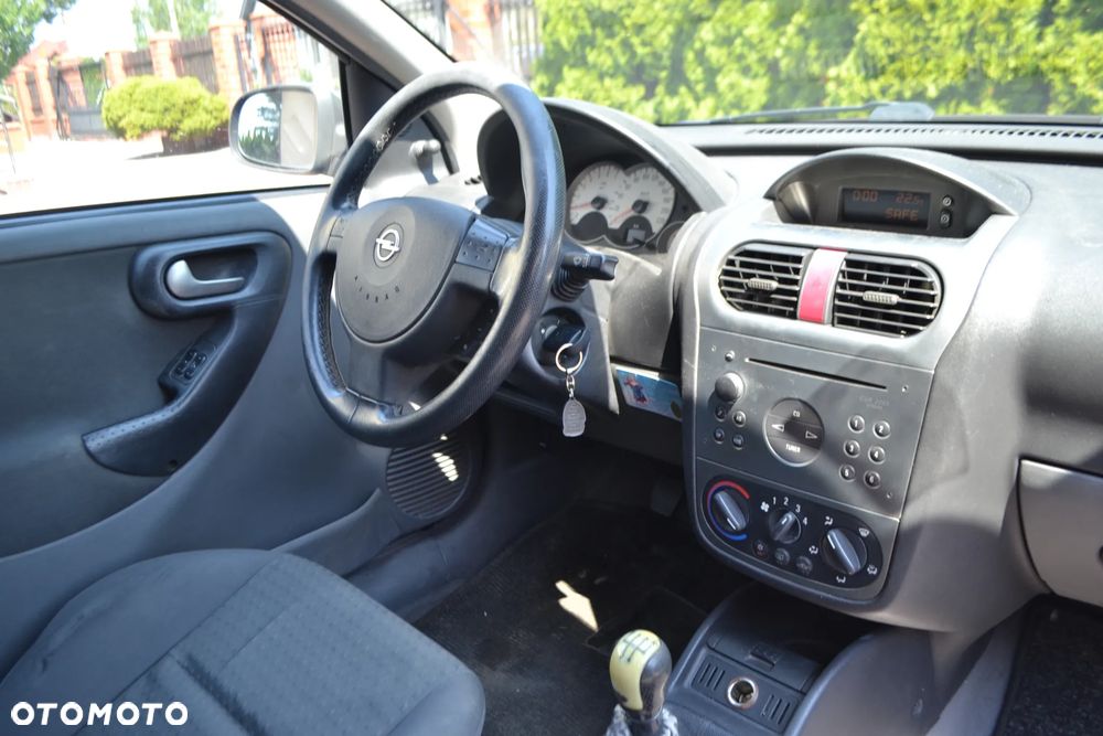 Opel Corsa - 4