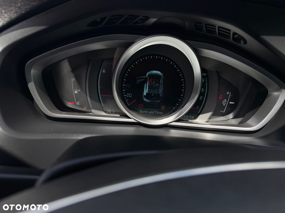 Volvo V40 D3 Momentum - 26