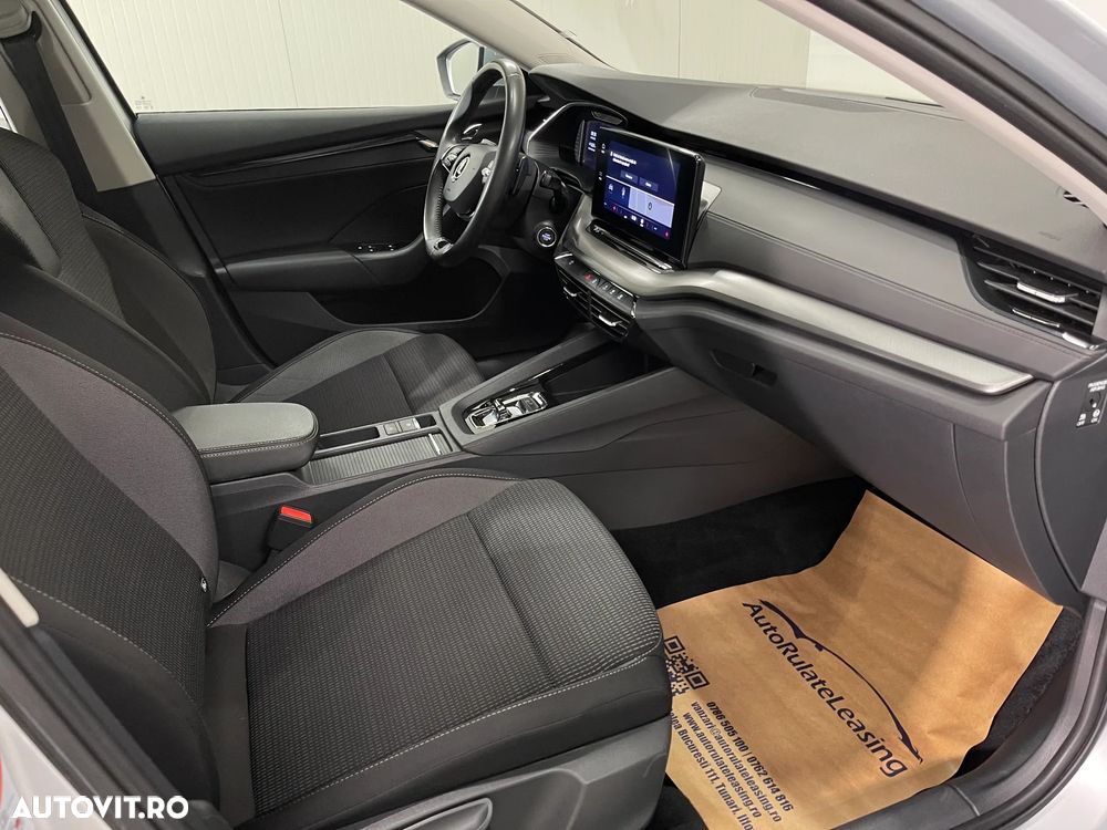 Skoda Octavia Combi 2.0 TDI DSG Ambition - 10