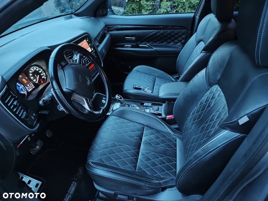 Mitsubishi Outlander Intense - 3