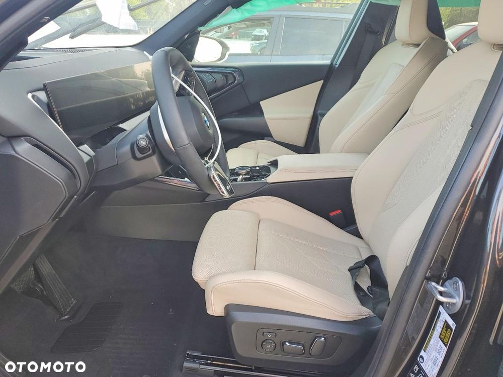 BMW X3 xDrive20i M Sport Edition - 7