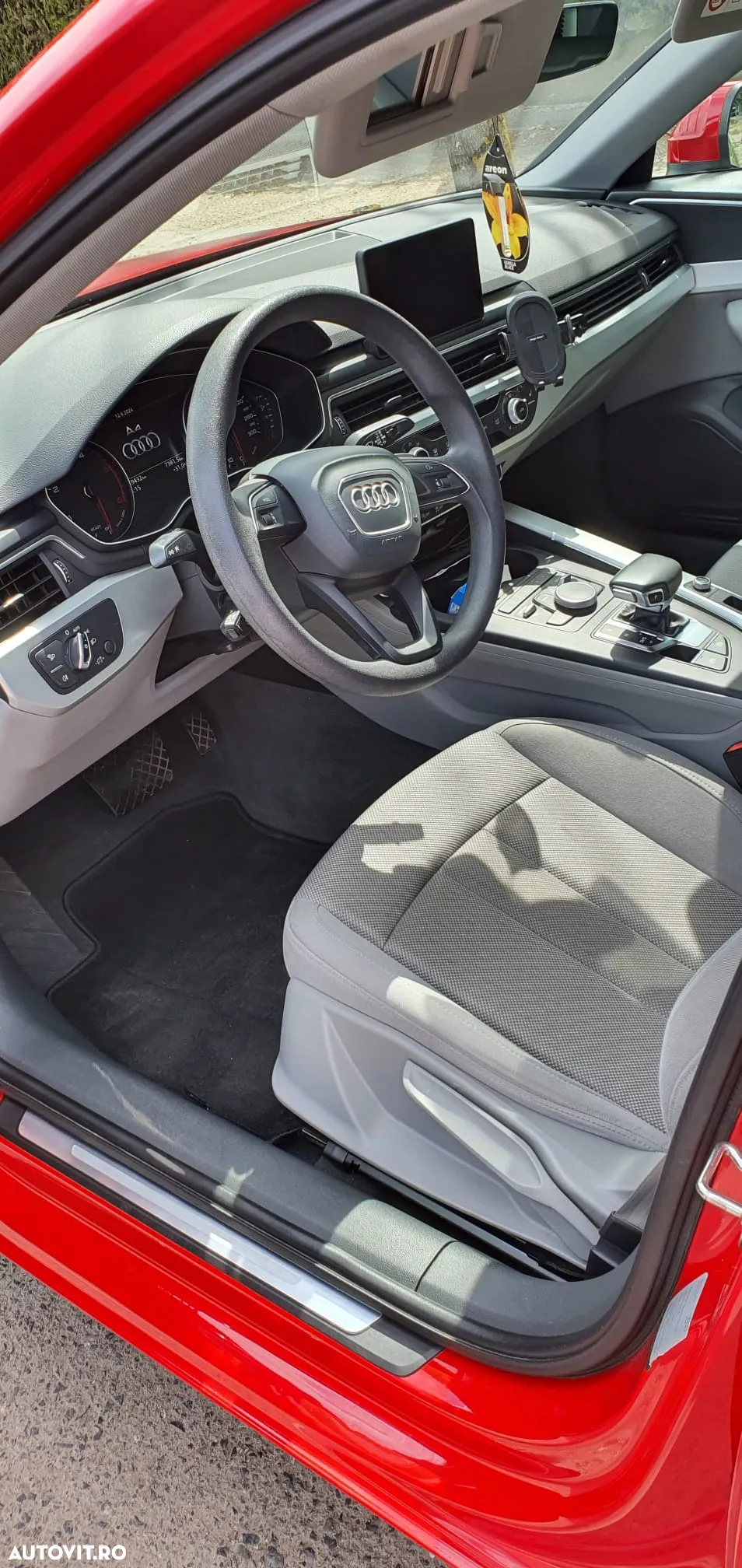 Audi A4 2.0 TDI S tronic - 8