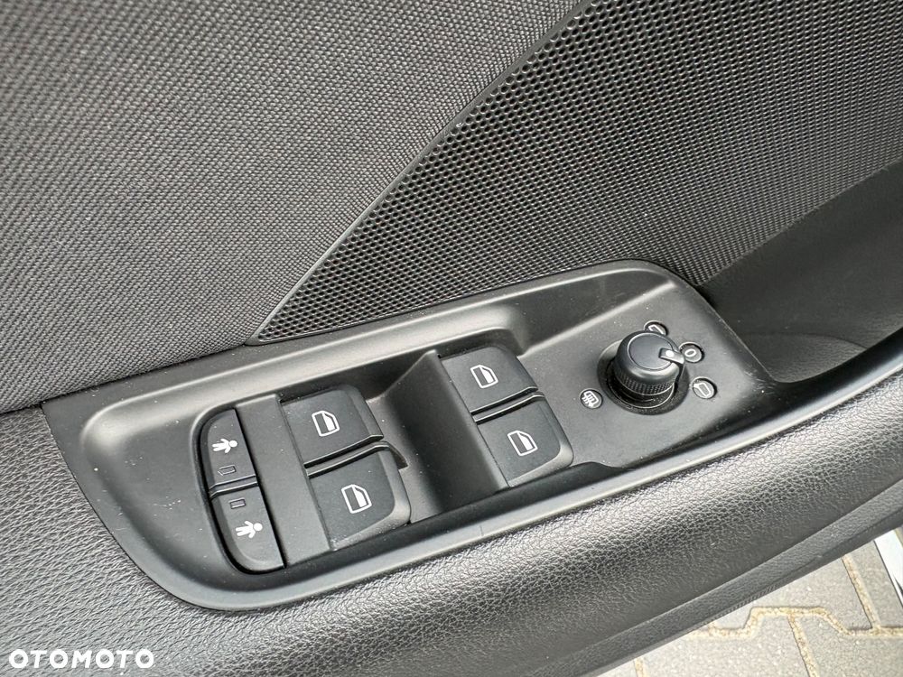 Audi A3 Sportback 1.6 TDI (clean diesel) S line Sportpaket - 17