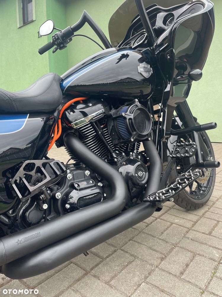 Harley-Davidson Touring Road Glide - 9