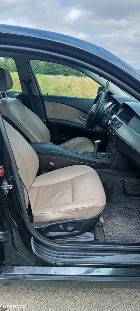 BMW Seria 5 520d - 13