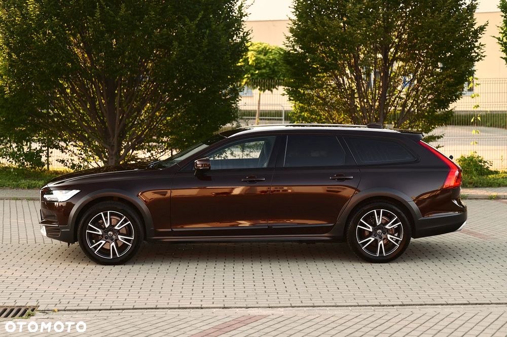 Volvo V90 Cross Country D5 SCR AWD Pro - 9