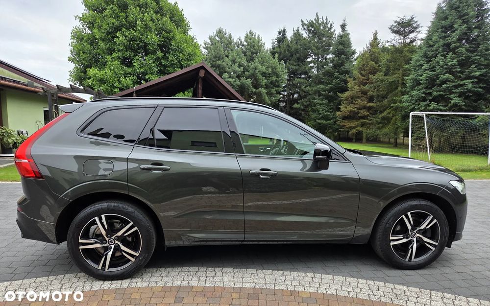 Volvo XC 60 B4 D Ultimate Dark - 11