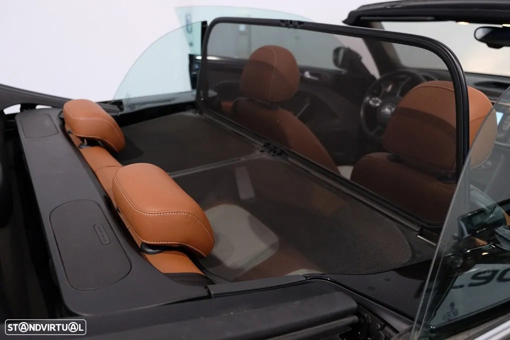 VW New Beetle Cabriolet 2.0 TDI Sport - 21