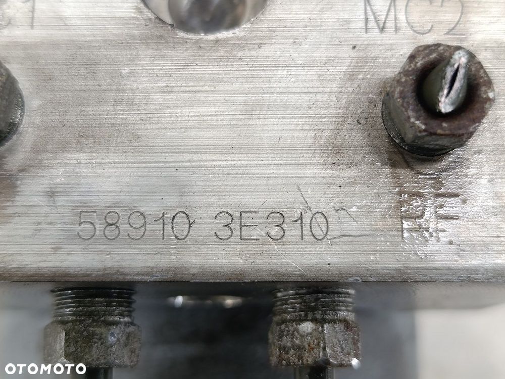 POMPA ABS KIA SORENTO I 58910-3E310 0265216928 0273004660  BOSCH 2.5 CRDI - 2