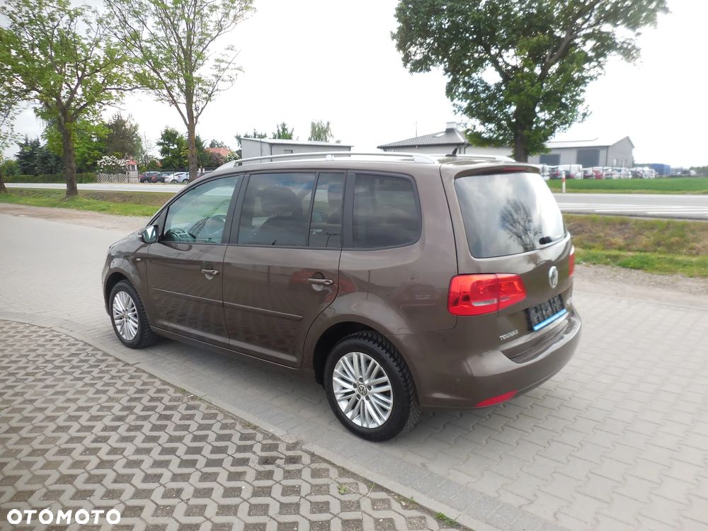 Volkswagen Touran 2.0 TDI DPF BlueMotion Technology Comfortline - 5