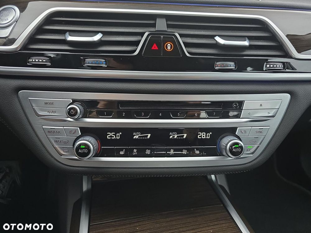 BMW Seria 7 730d - 17