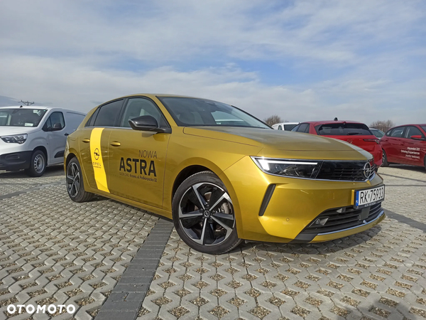 Opel Astra V 1.2 T Elegance S&S