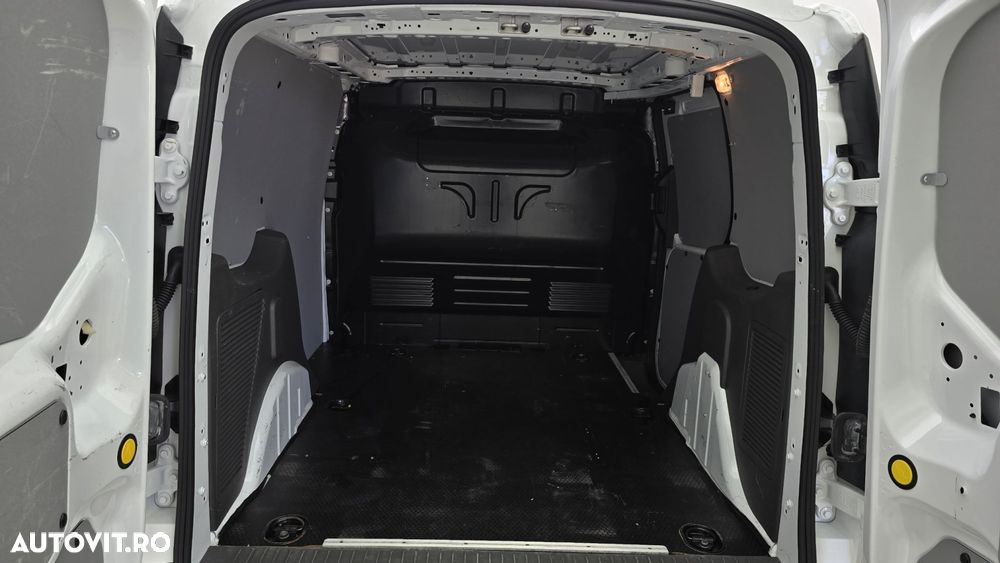 Ford Transit Connect - 25