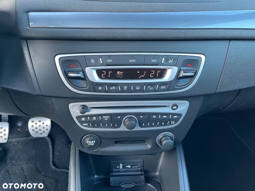 Renault Megane TCe 180 GT - 19