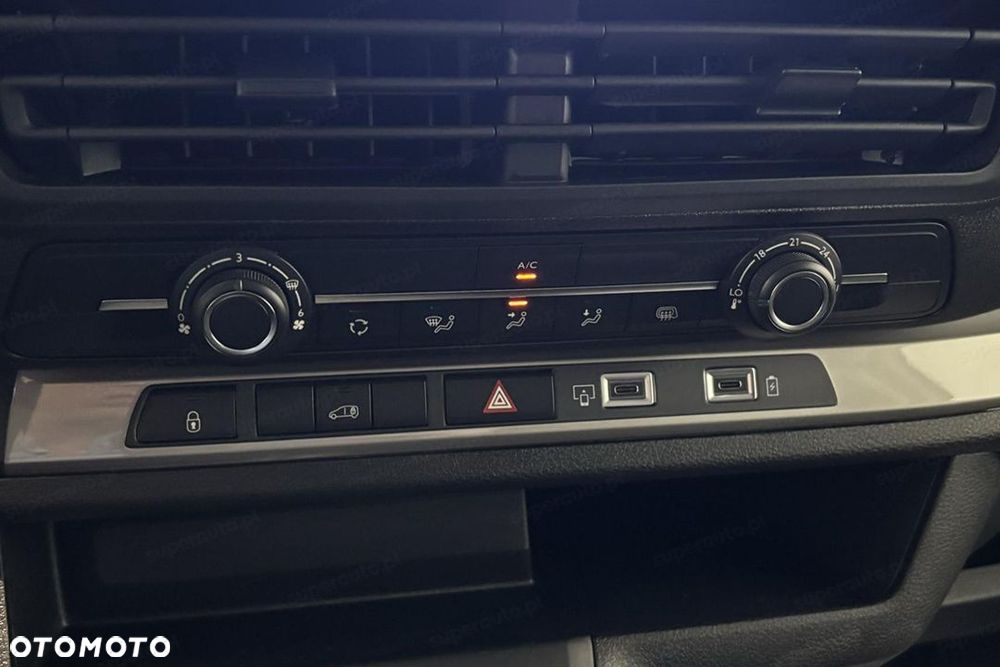 Citroën Jumpy XL L2H1 2.2 150KM - 11