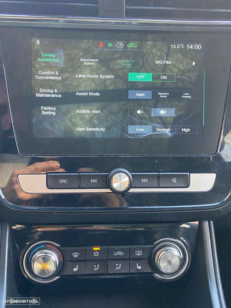 MG ZS EV Luxury - 26