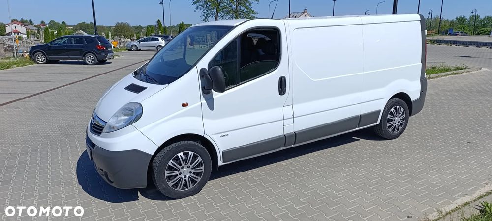 Opel Vivaro - 2