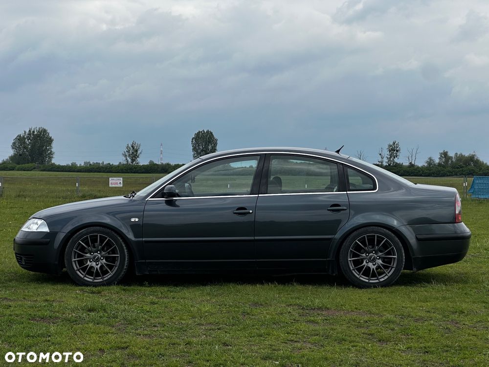 Volkswagen Passat 1.9 TDI Comfortline - 8