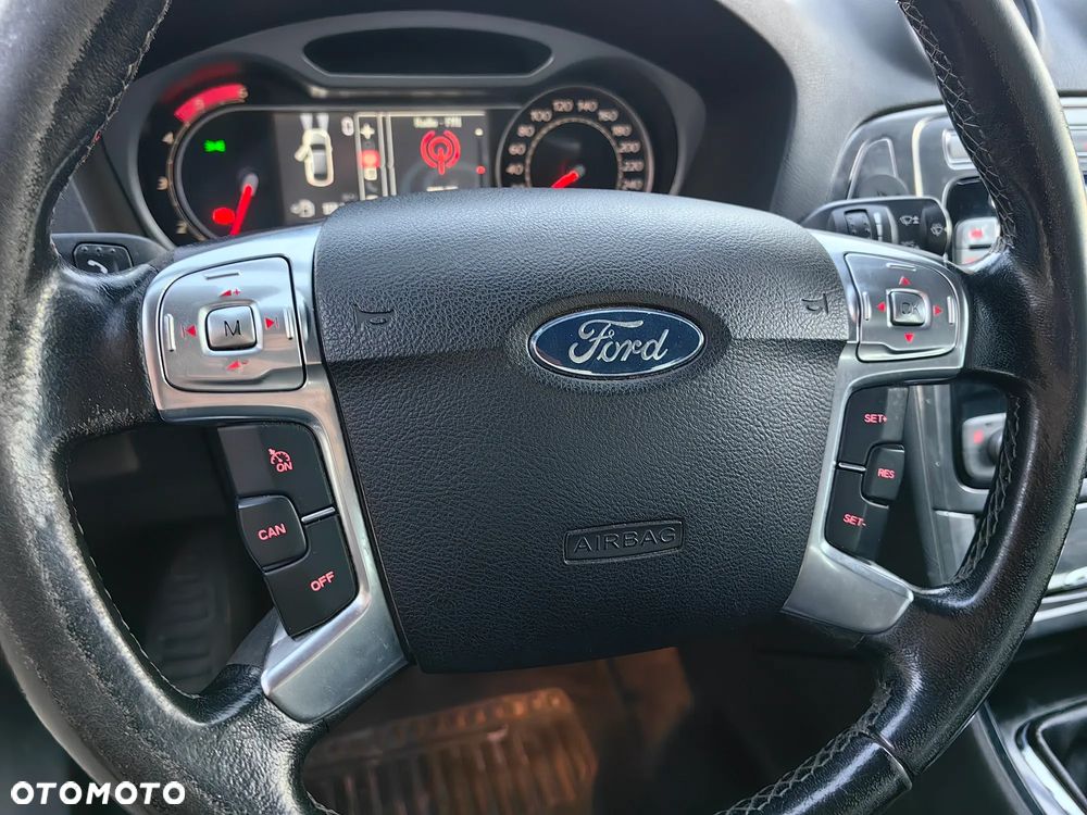 Ford Mondeo 2.0 TDCi Titanium - 26