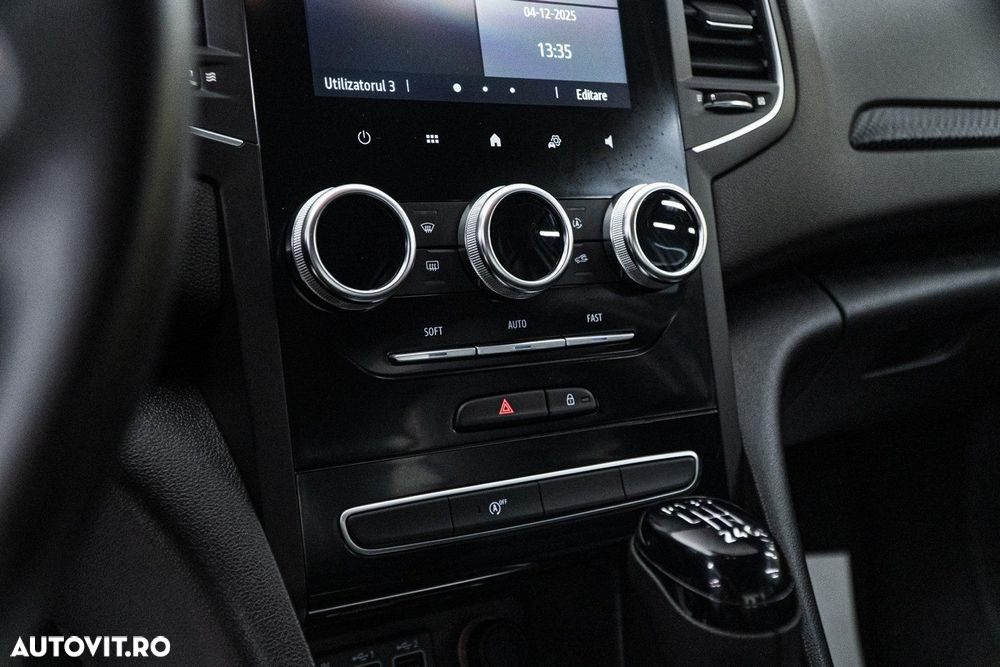 Renault Megane BLUE dCi 115 INTENS - 10