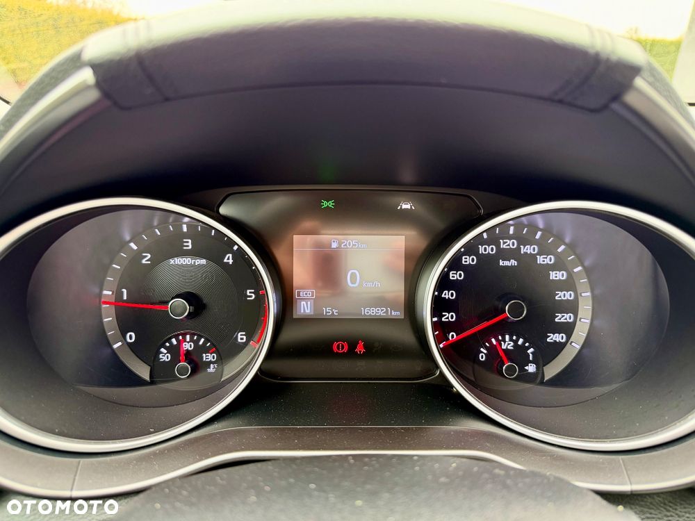 Kia Ceed 1.6 CRDi SCR M - 32