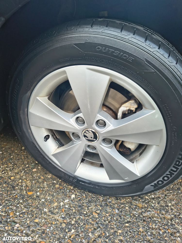 Skoda Octavia 2.0 TDI DSG Ambition - 11