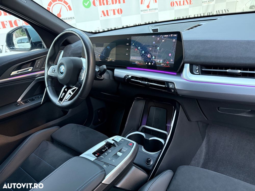 BMW iX2 xDrive30 - 7