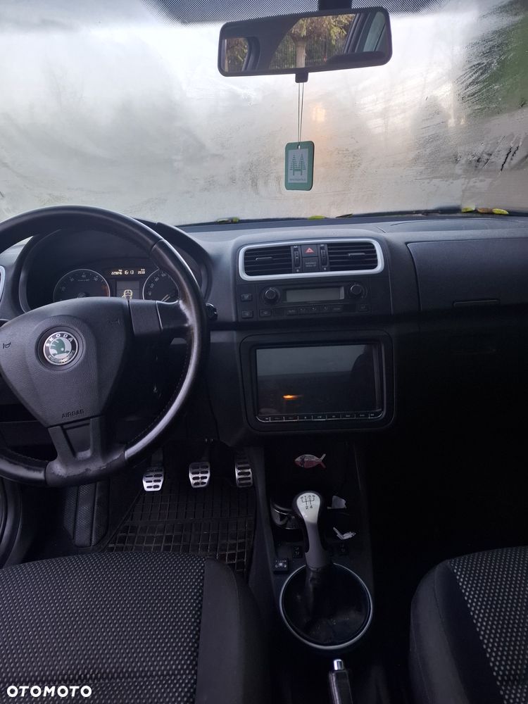 Skoda Roomster 1.6 16V Comfort - 5