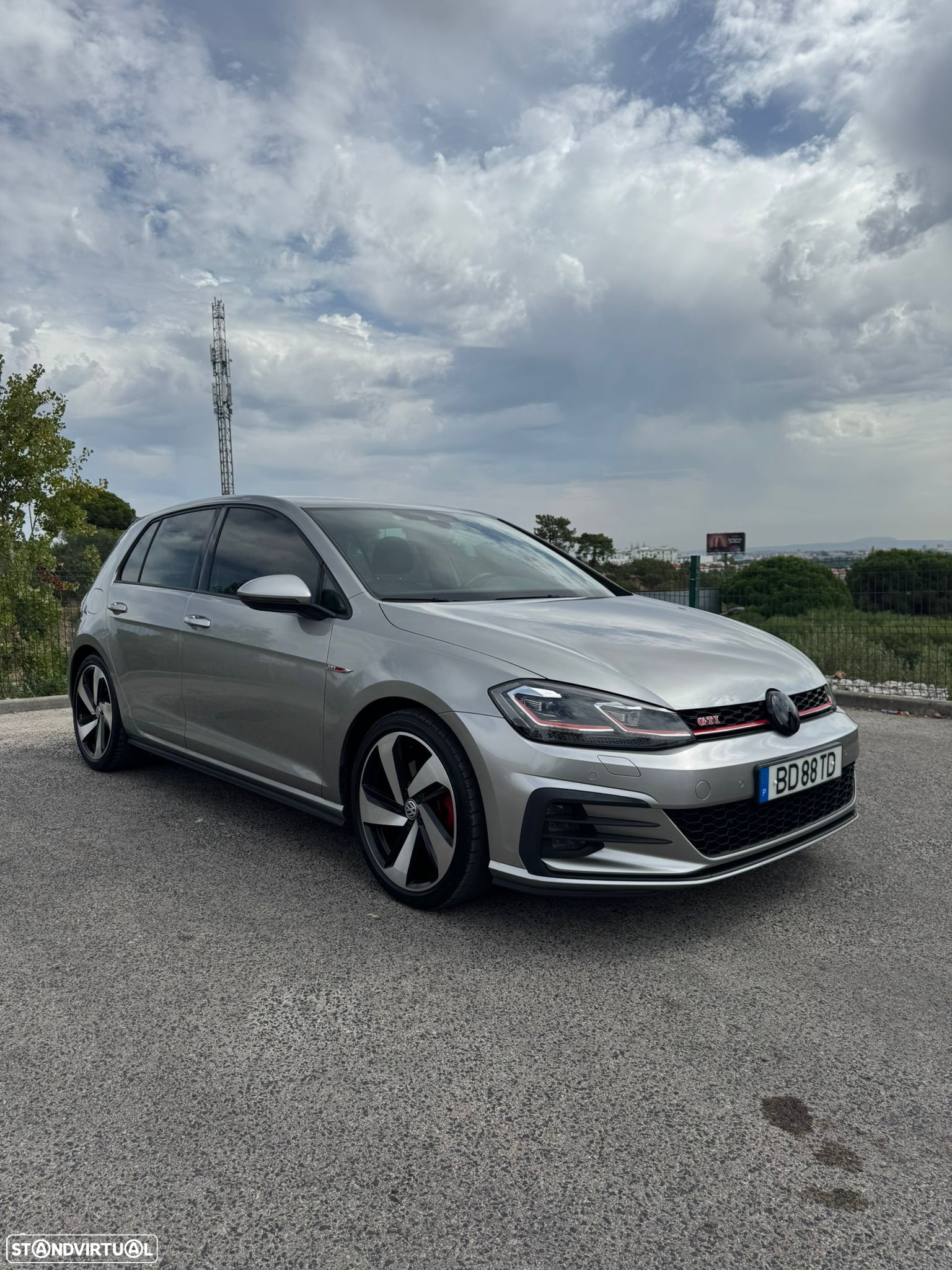 VW Golf 2.0 TSI GTI DSG Performance - 2