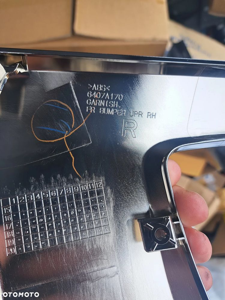 Kratka prawa chrom Mitsubishi ASX Lift 6407A170 2016-2019 Listwa chromowa górna prawa przód Mitsubishi ASX - 3