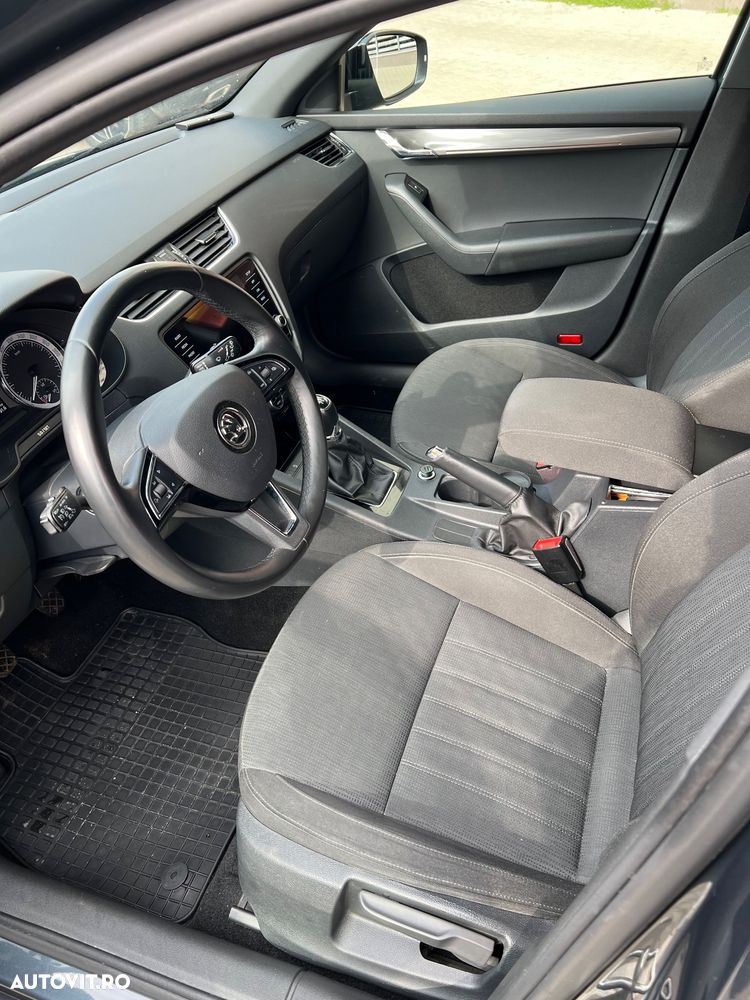 Skoda Octavia - 14