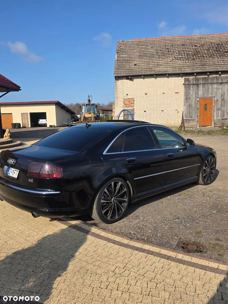 Audi A8 4.2 FSI Quattro - 4