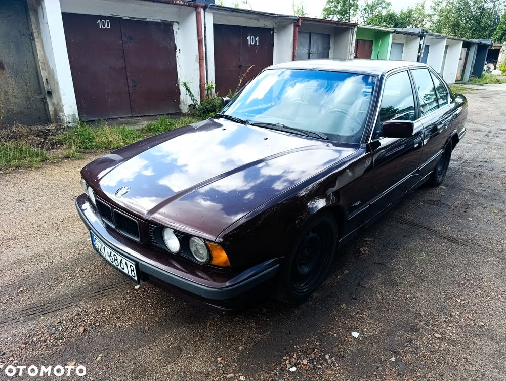 BMW Seria 5 520i - 4