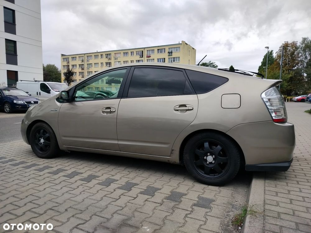 Toyota Prius 1.5 VVT-i Prestige - 3